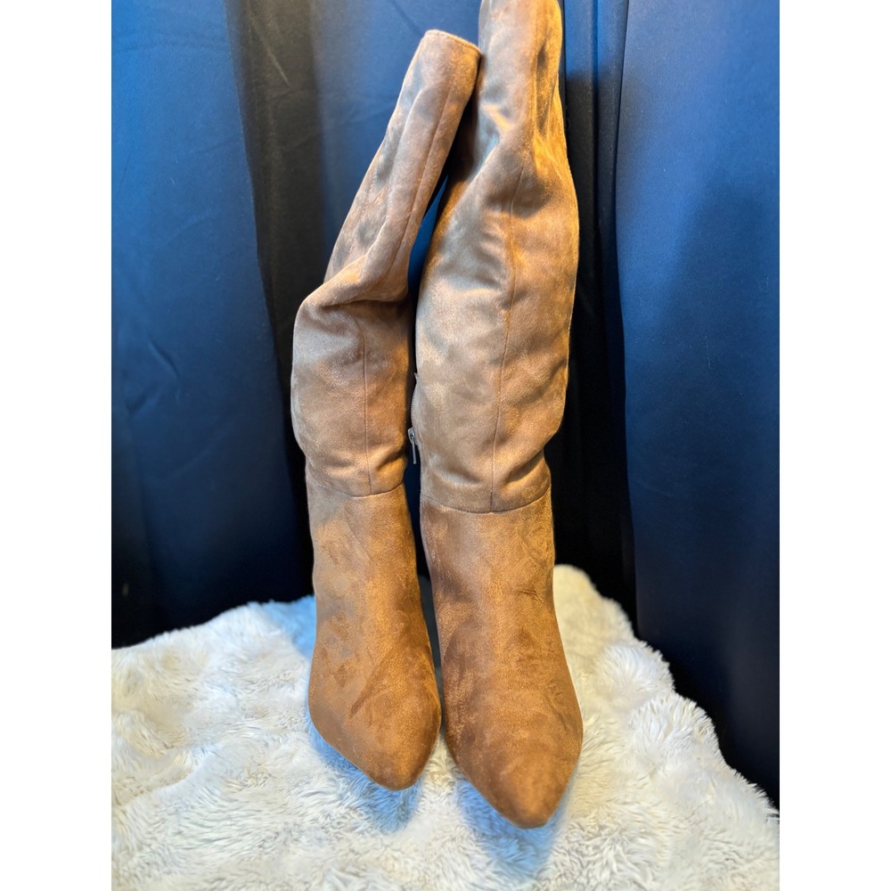 Target Tan Faux Suede Pointed Toe Kitten Heel Knee High Boots Size 9 Y2K costume